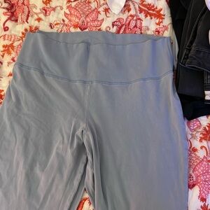 Faded blue aritzia yoga pant TNA